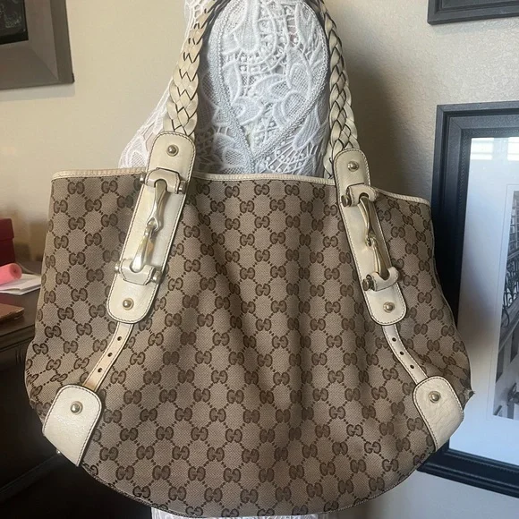 Gucci Beige and Brown Shoulder Bag - Picture 13 of 13